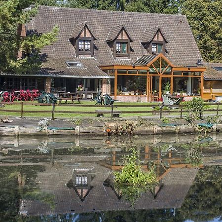 Auberge Du Bord Des Eaux - Demi-Pension Assuree Sur Reservation Saint-Amand-les-Eaux Kültér fotó