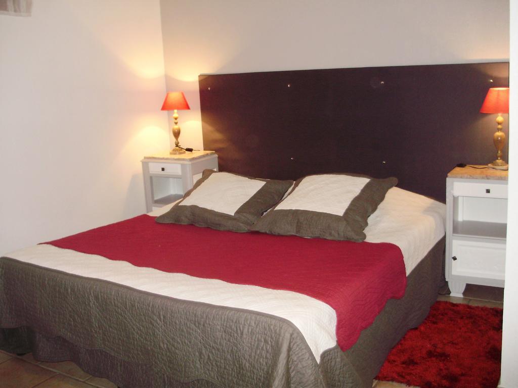 Auberge Du Bord Des Eaux - Demi-Pension Assuree Sur Reservation Saint-Amand-les-Eaux Kültér fotó