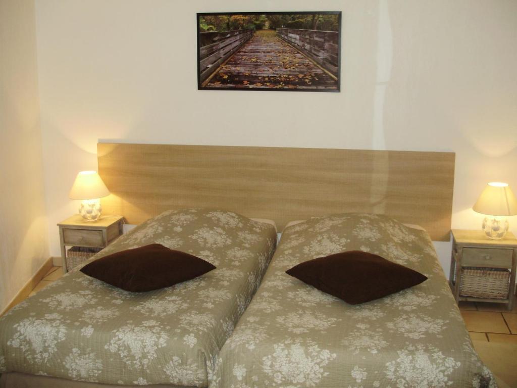 Auberge Du Bord Des Eaux - Demi-Pension Assuree Sur Reservation Saint-Amand-les-Eaux Szoba fotó