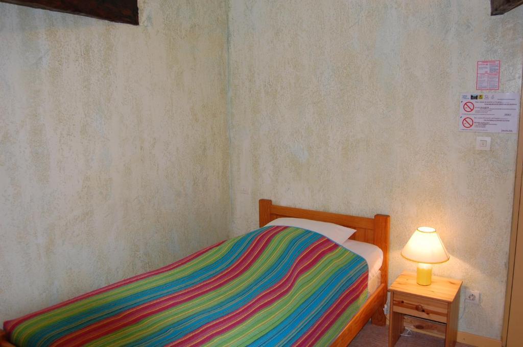 Auberge Du Bord Des Eaux - Demi-Pension Assuree Sur Reservation Saint-Amand-les-Eaux Szoba fotó