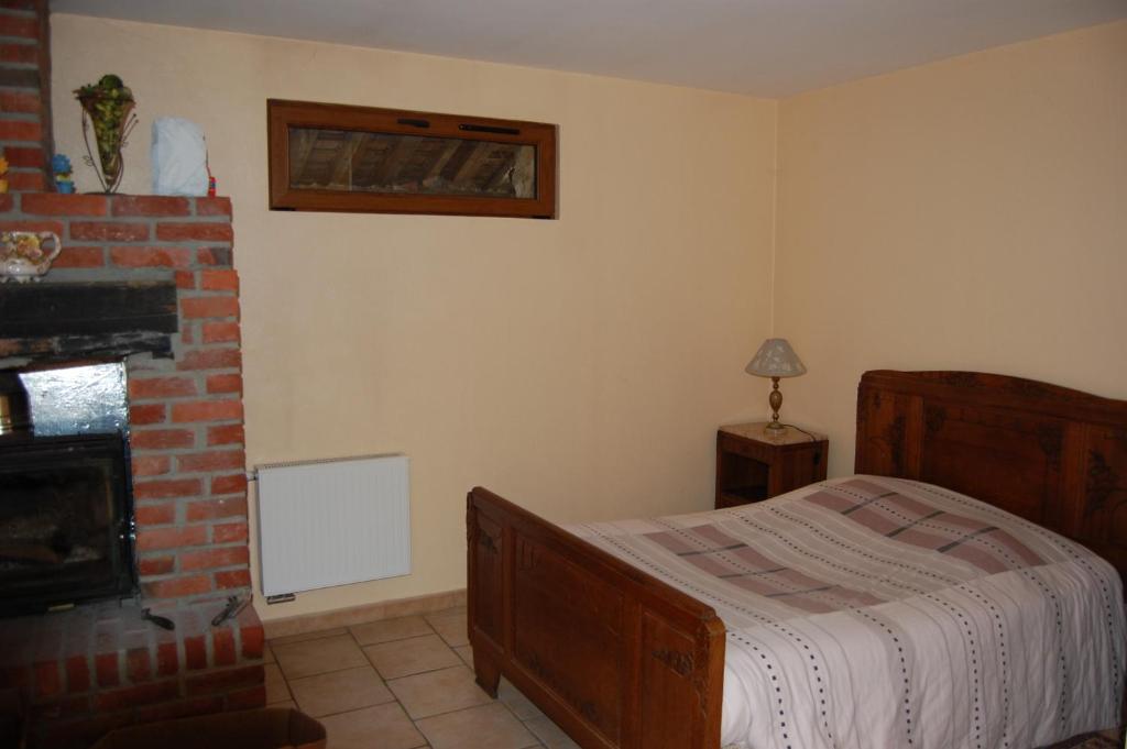 Auberge Du Bord Des Eaux - Demi-Pension Assuree Sur Reservation Saint-Amand-les-Eaux Szoba fotó