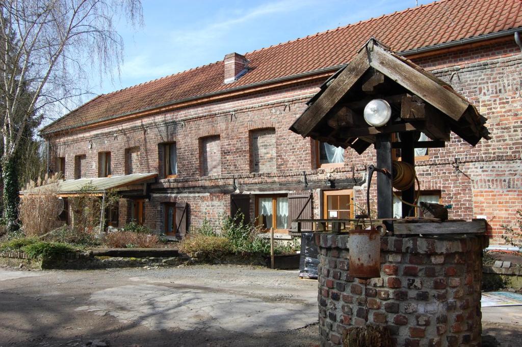 Auberge Du Bord Des Eaux - Demi-Pension Assuree Sur Reservation Saint-Amand-les-Eaux Kültér fotó