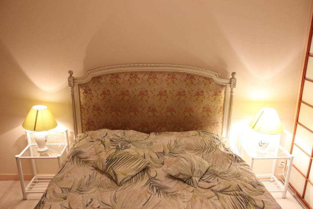 Auberge Du Bord Des Eaux - Demi-Pension Assuree Sur Reservation Saint-Amand-les-Eaux Szoba fotó